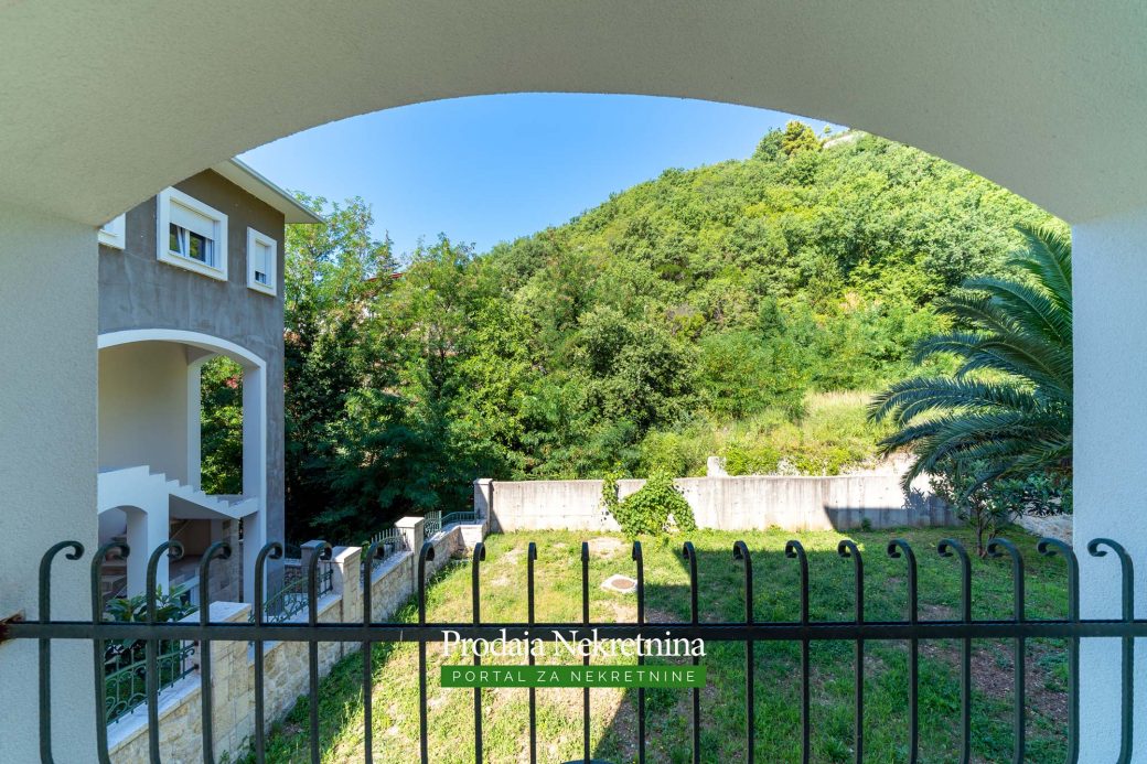 House for sale in Budva Riviera