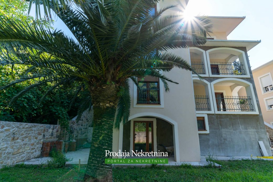 House for sale in Budva Riviera