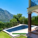 Three bedroom apartment in Kotor Bay