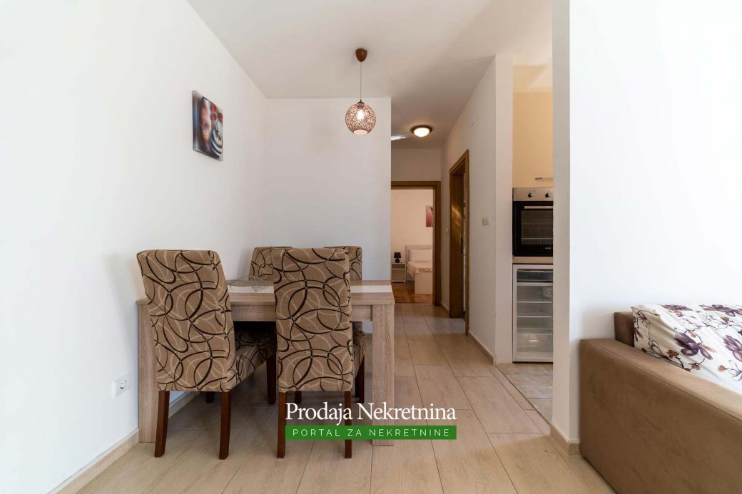 Dvosoban apartman u Tivtu