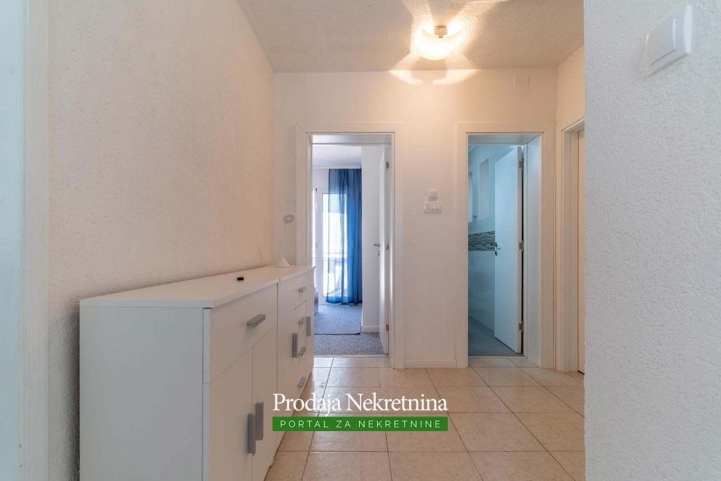 Trosoban apartman u Zalivu