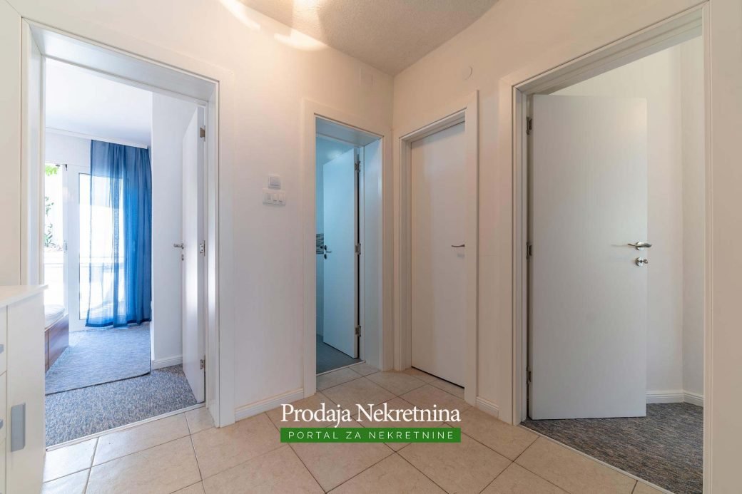 Trosoban apartman u Zalivu