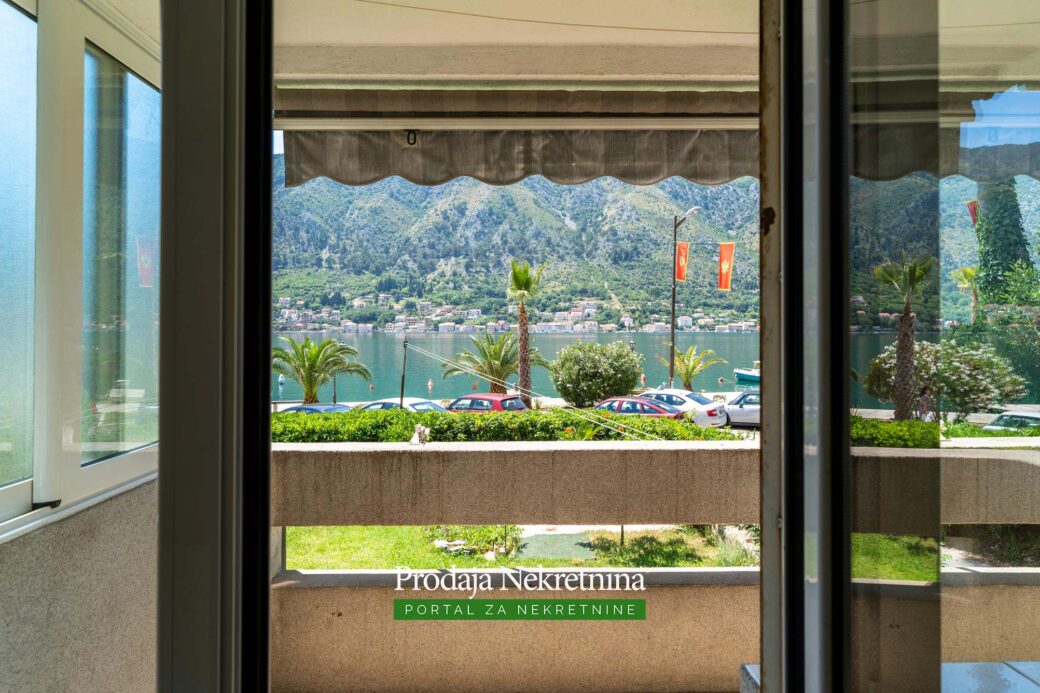 Three bedroom apartment for sale in Kotor Bay