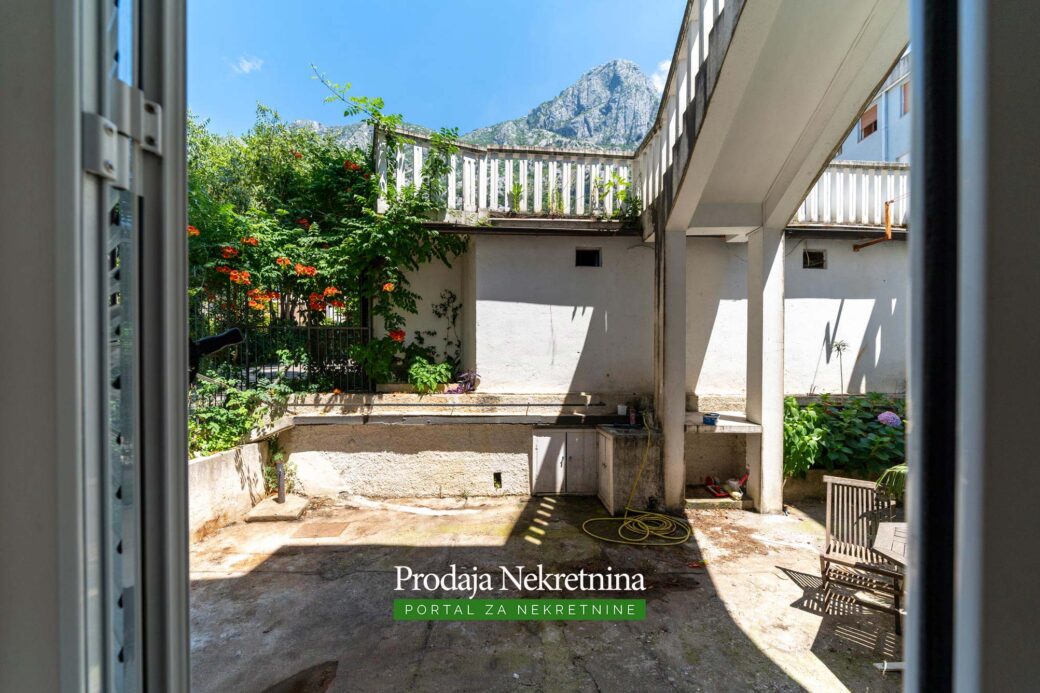 Three bedroom apartment for sale in Kotor Bay