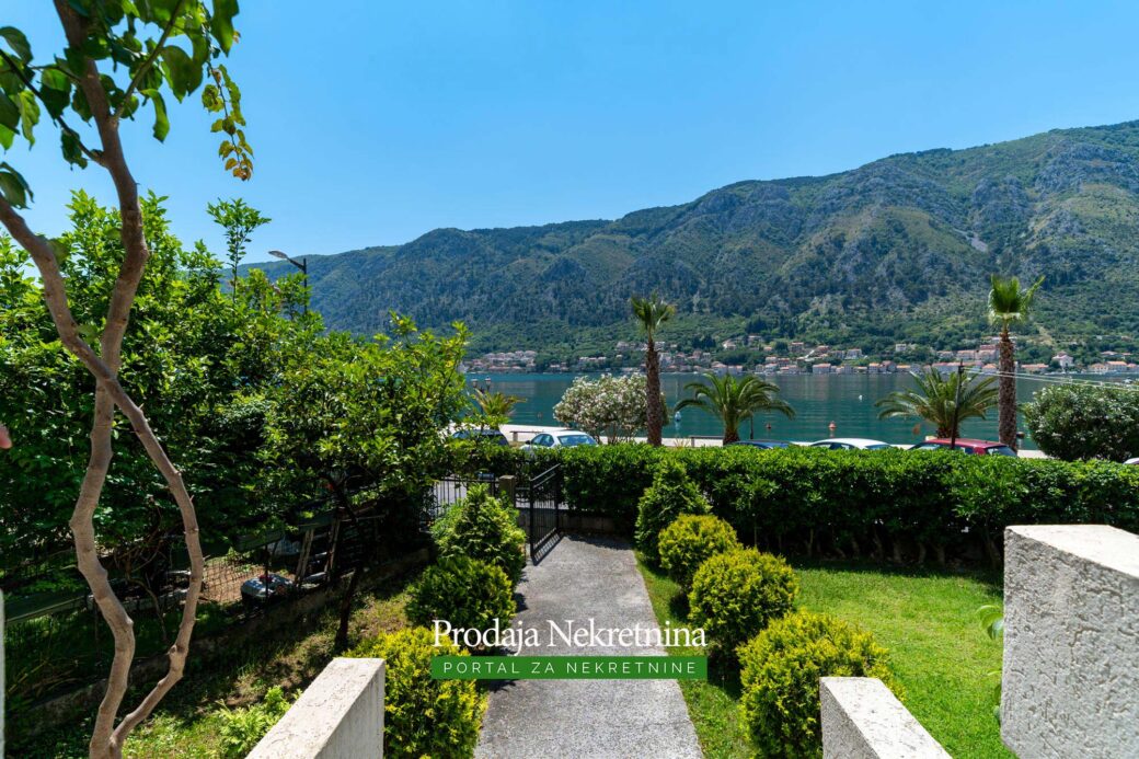 Three bedroom apartment for sale in Kotor Bay