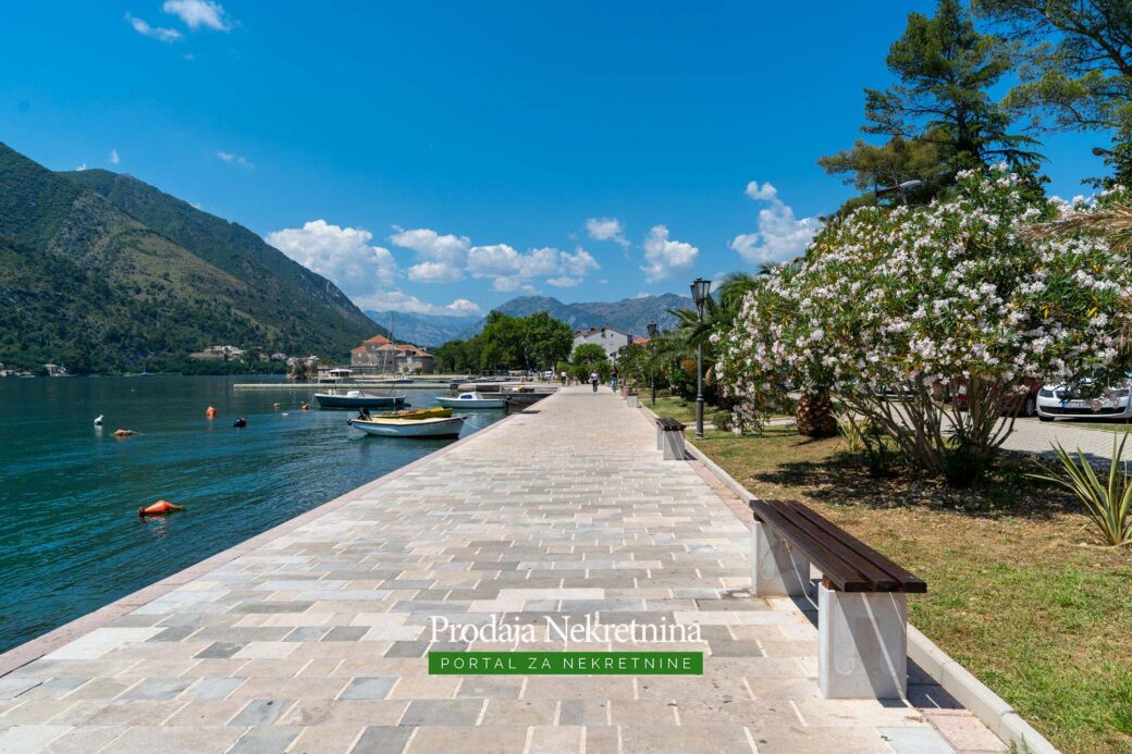 Three bedroom apartment for sale in Kotor Bay