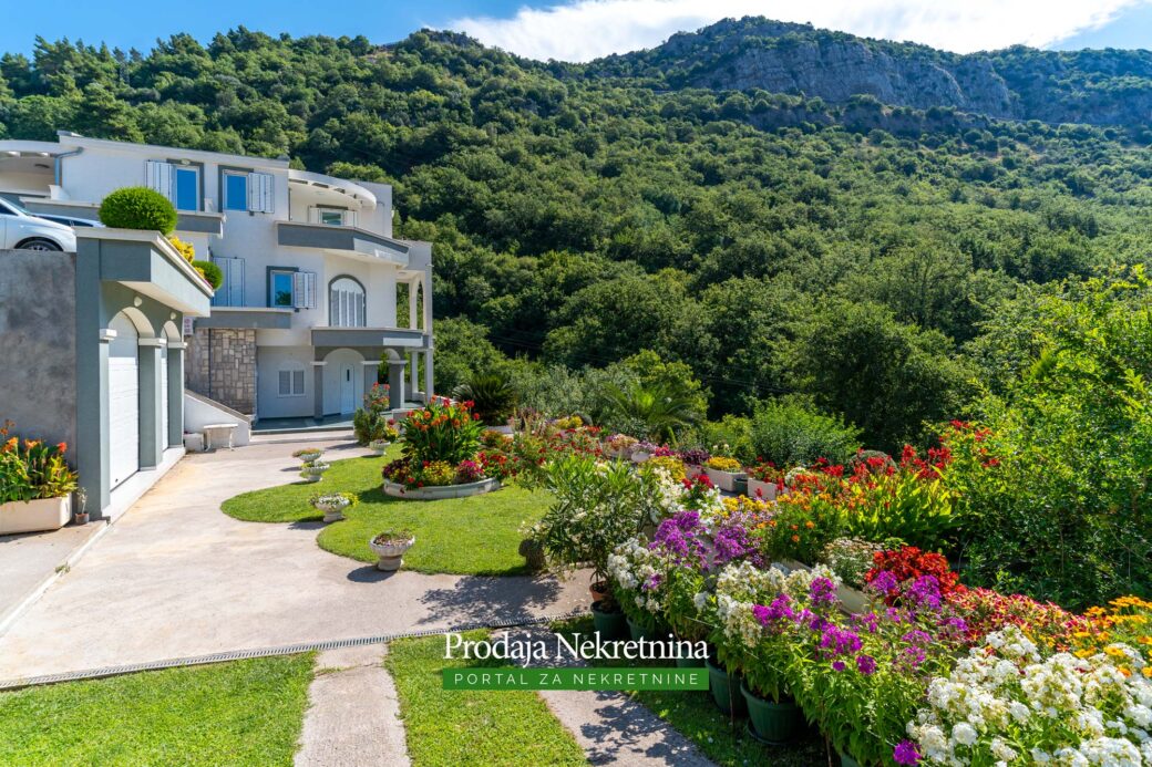 Villa for sale in Budva