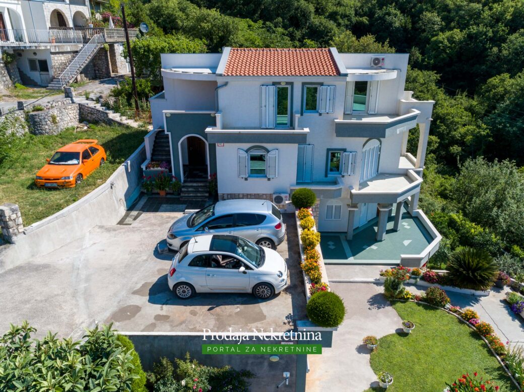 Villa for sale in Budva