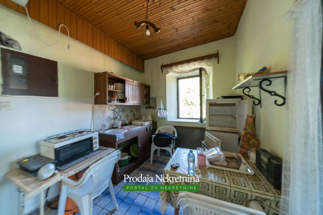 Apartment for sale in Perast