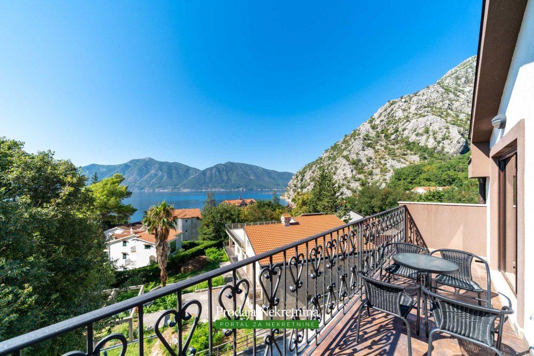 Apartment for sale in Bay of Kotor