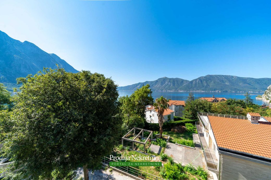 Apartment for sale in Bay of Kotor