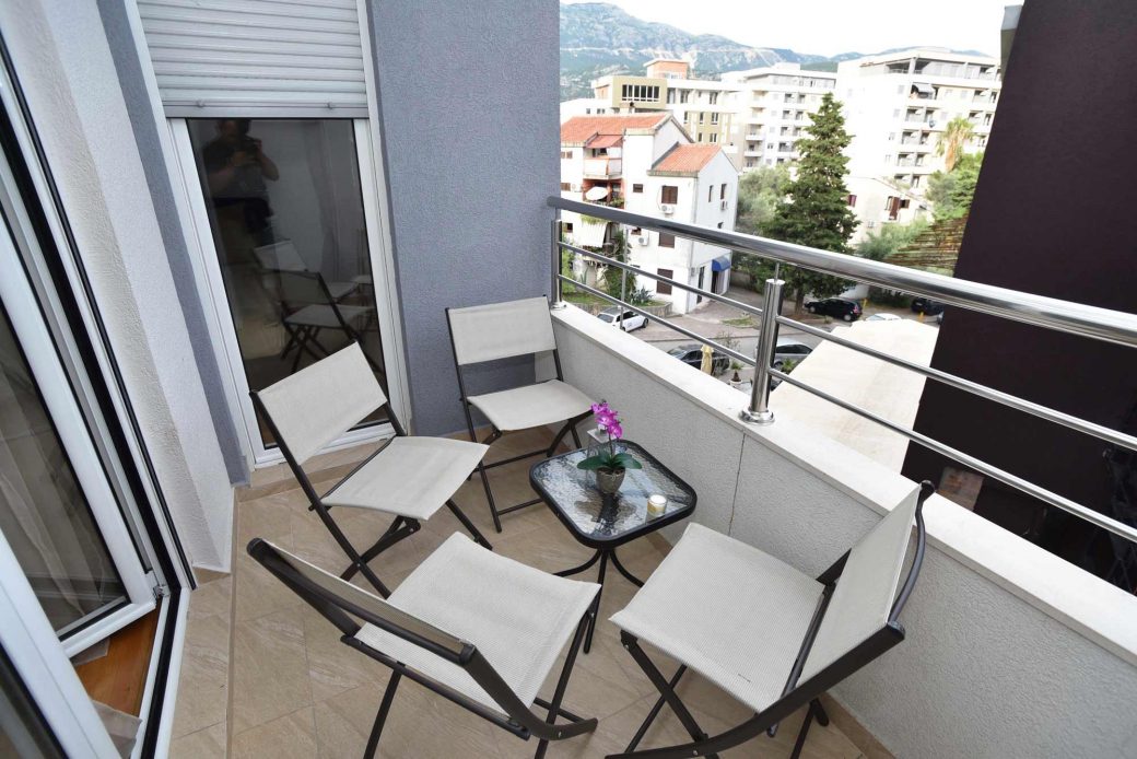 Two bedroom apartment in Budva