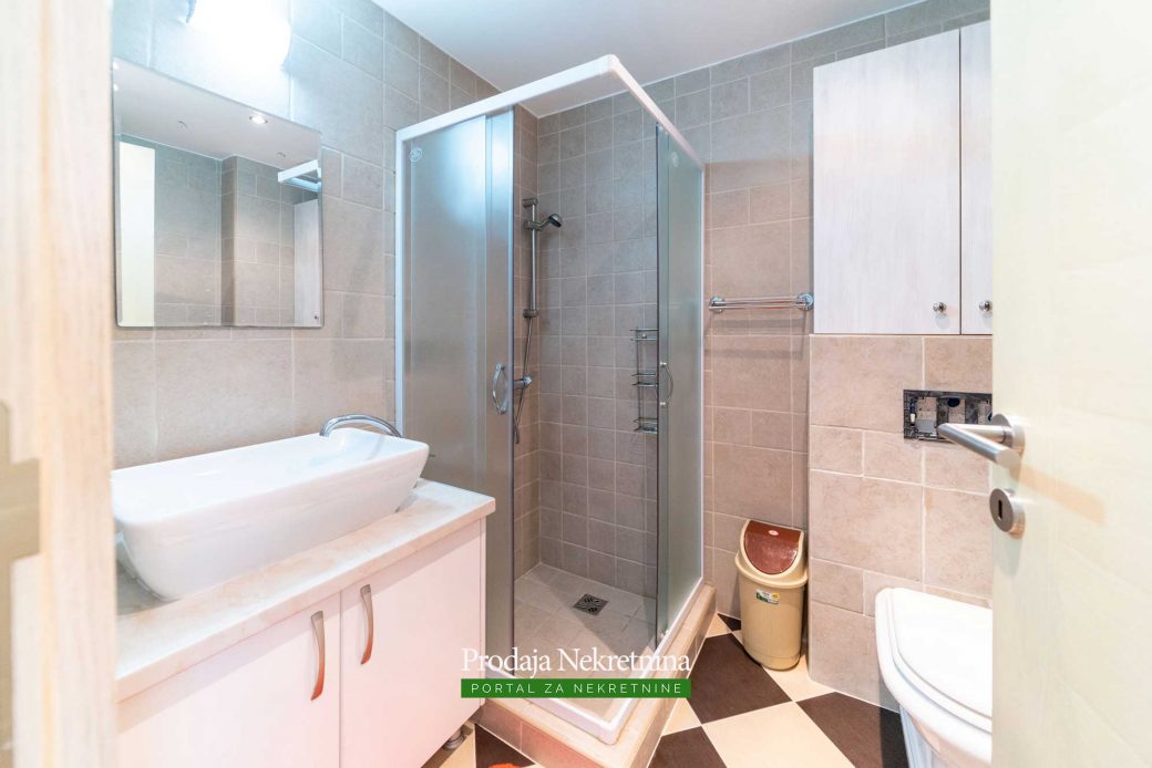 Dvosoban apartman u Dobroti