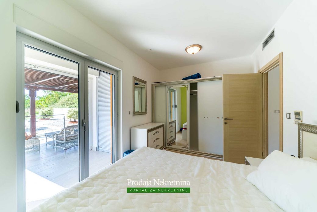 Two bedroom apartment in Kotor Bay