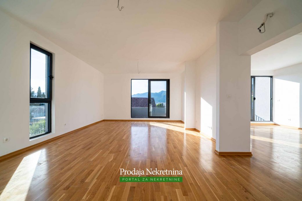 Penthouse for sale in new building in Tivat