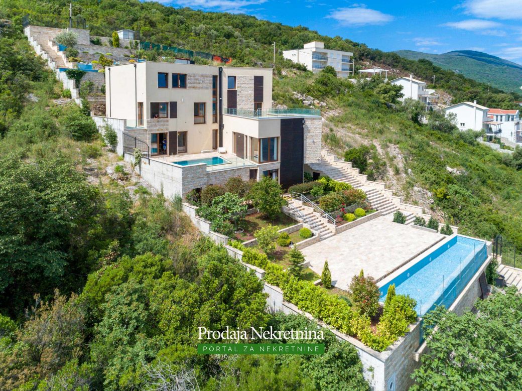 Seafront villa for sale in Tivat Bay