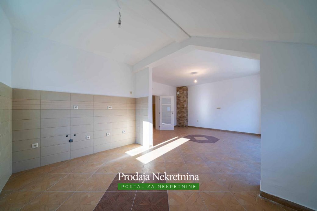 Two bedroom apartment for sale in Prcanj