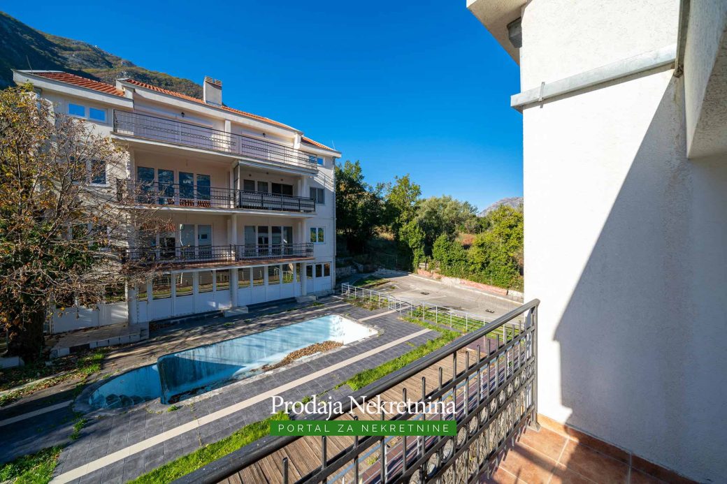 Two bedroom apartment for sale in Prcanj