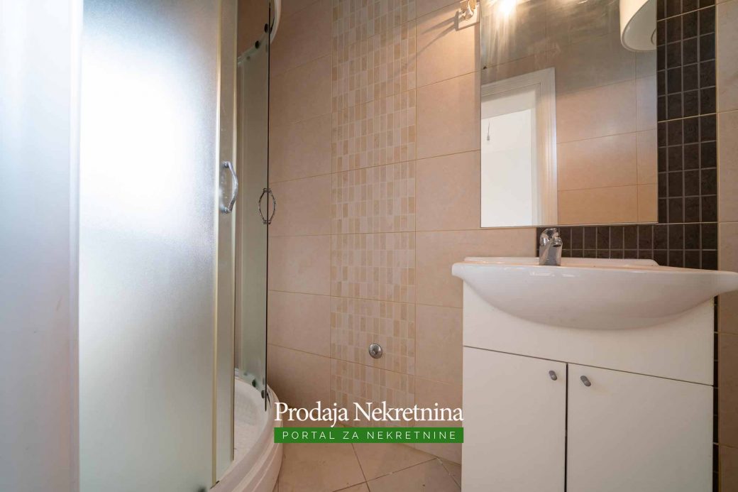 Two bedroom apartment for sale in Prcanj