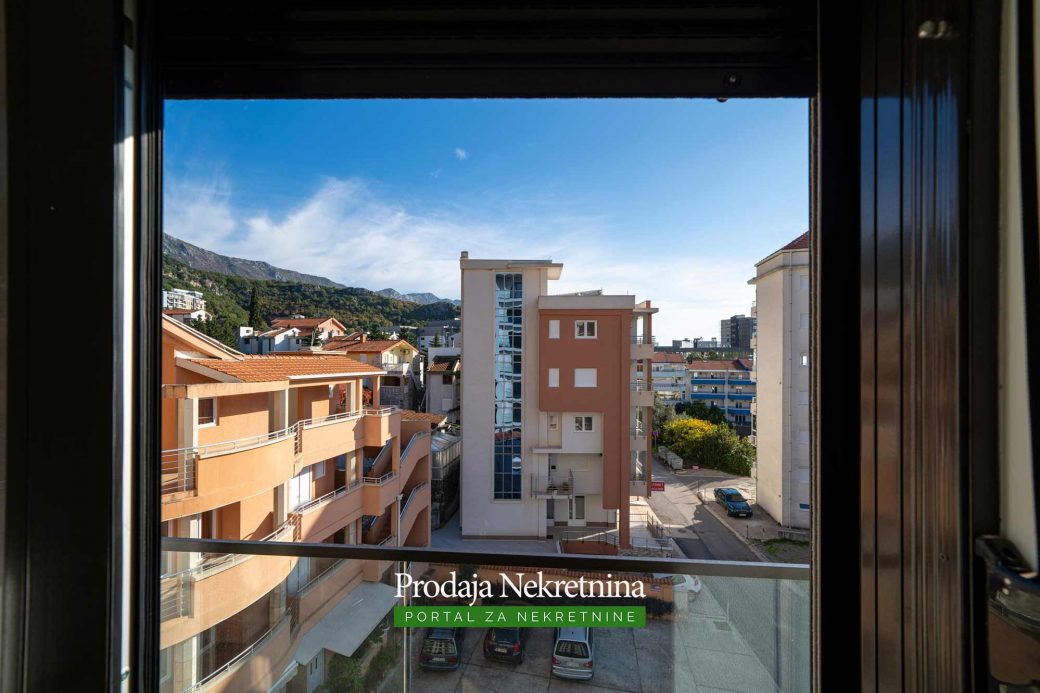 Two bedroom apartment for sale in Becici