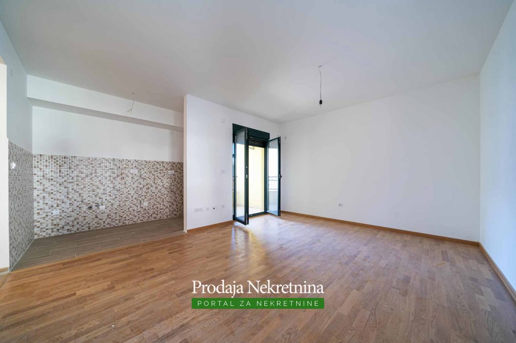 Apartment for sale in Dobrota