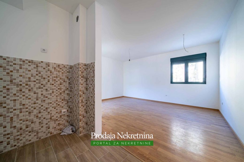 Apartment for sale in Dobrota