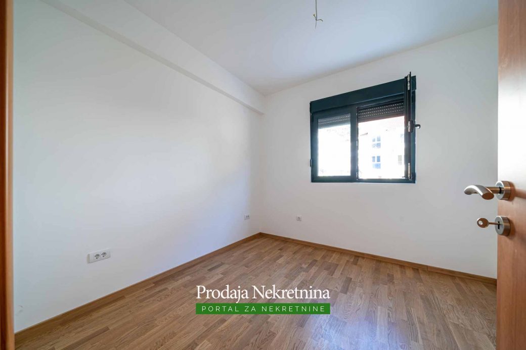 Apartment for sale in Dobrota