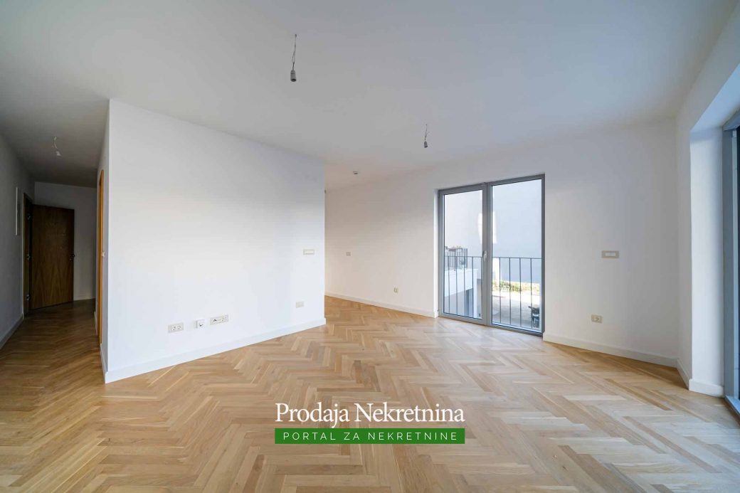 Two bedroom apartment for sale in Dobrota