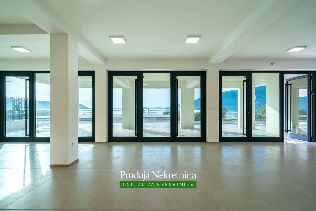 Commercial space for sale in Herceg Novi