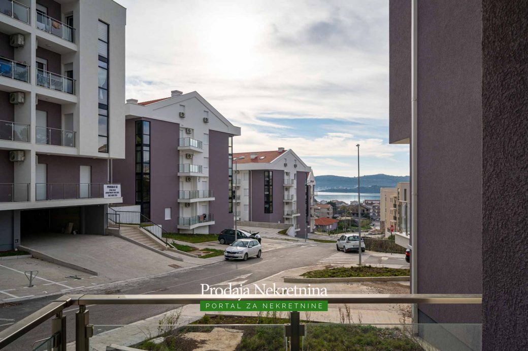 Jednosoban apartman u Tivtu