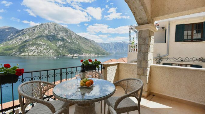 Three bedroom apartment for sale in Kotor Bay
