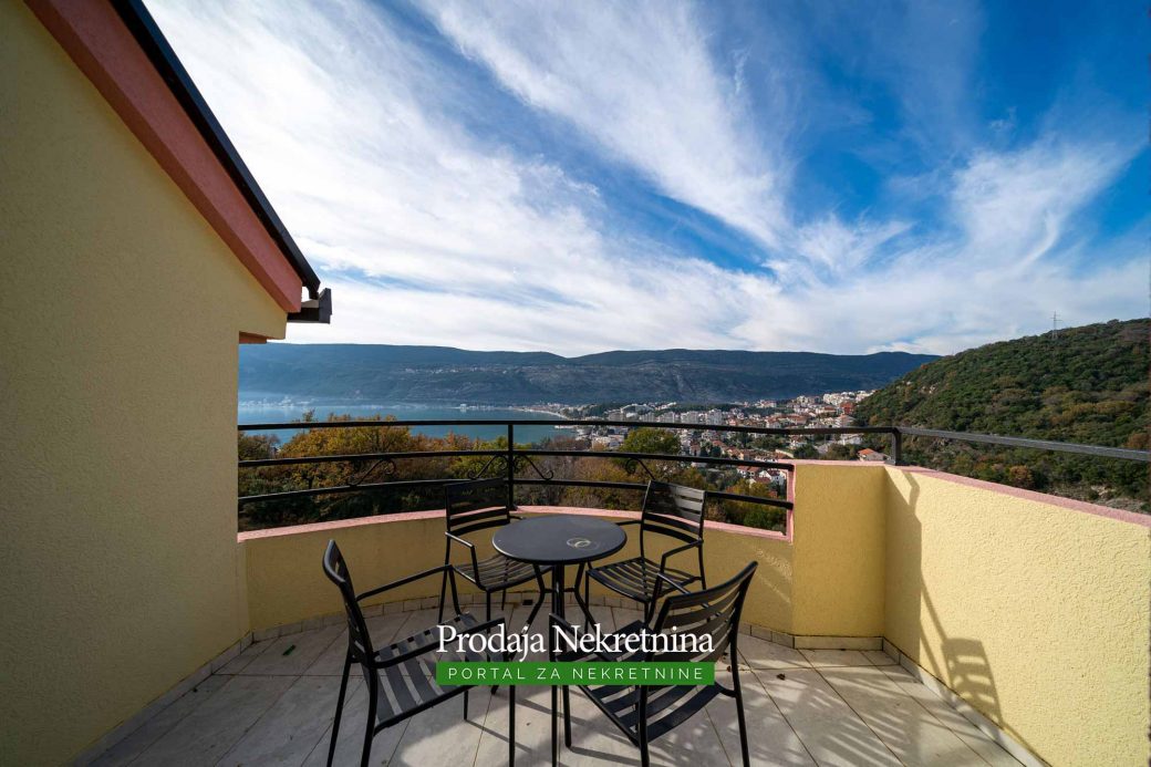 Two bedroom apartment for sale in Herceg Novi