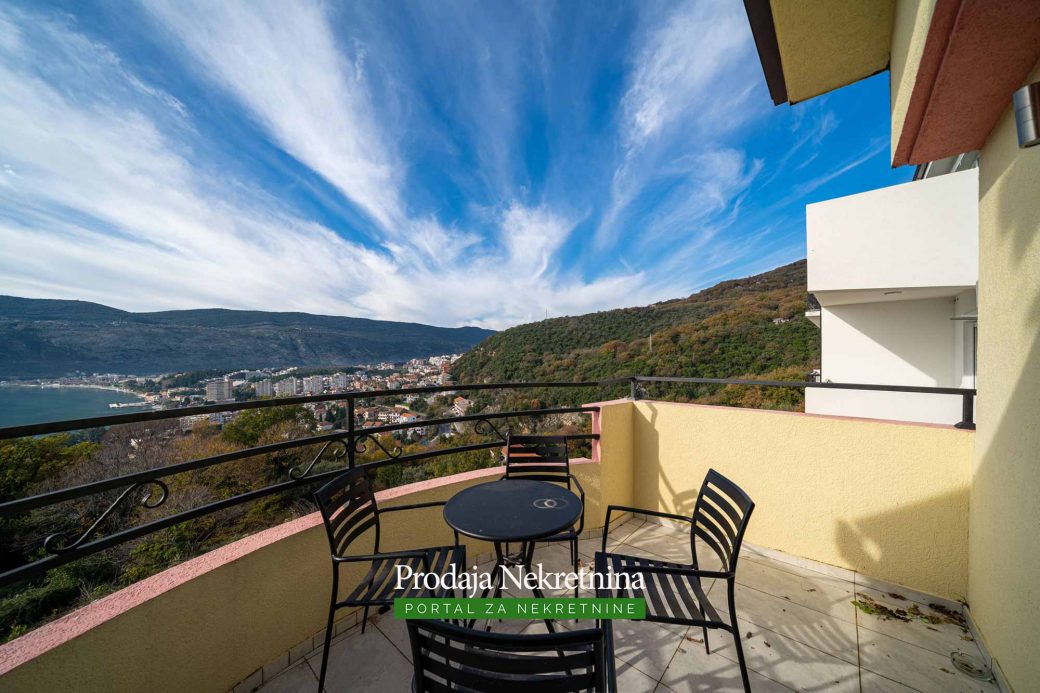 Two bedroom apartment for sale in Herceg Novi