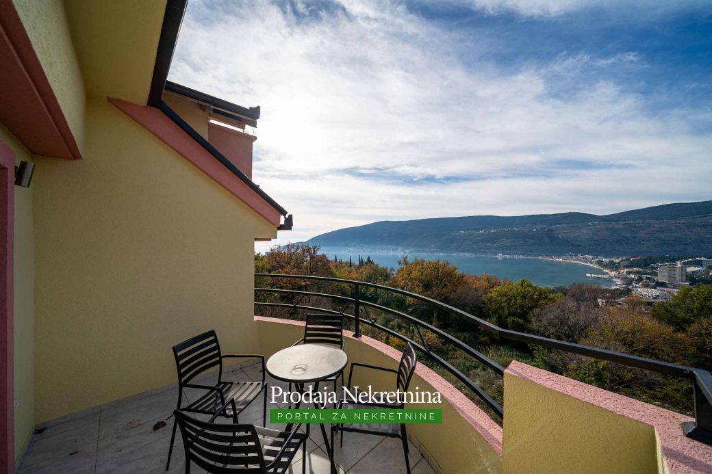 Two bedroom apartment for sale in Herceg Novi