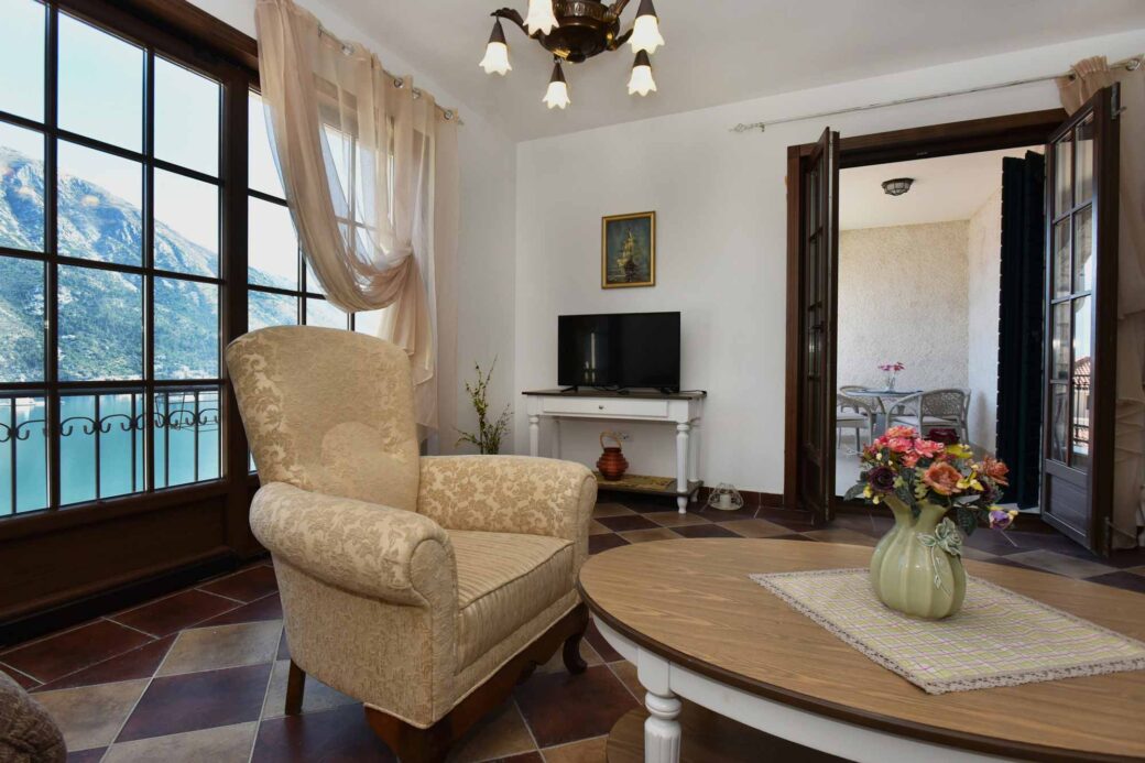 Two bedroom apartment in Kotor Bay