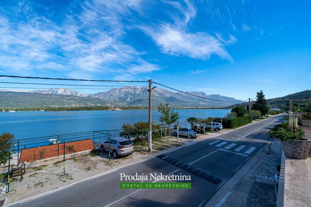 Hotel for sale in Tivat Bay