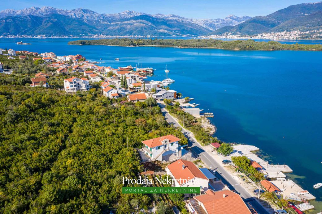 Hotel for sale in Tivat Bay