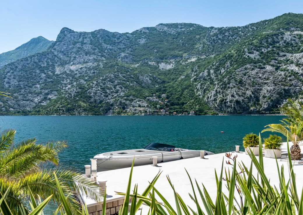 Luxury villa for sale in Bay of Kotor