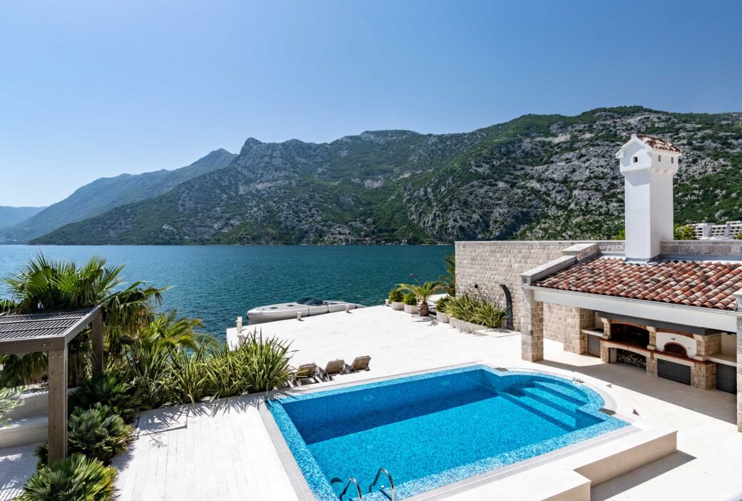 Luxury villa for sale in Bay of Kotor