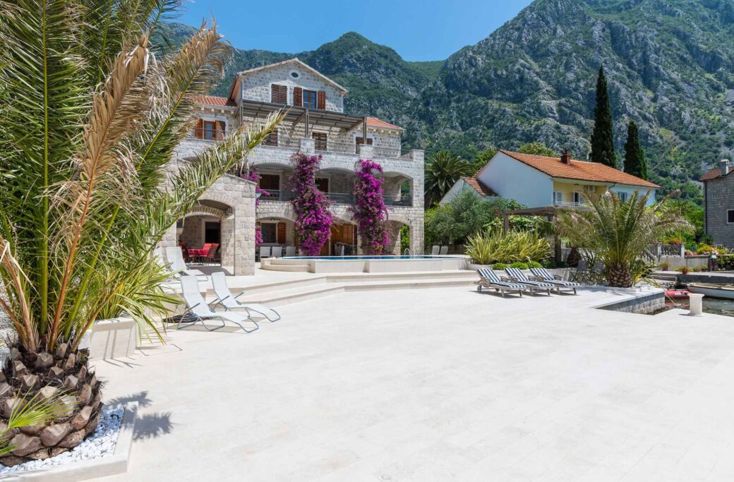 Luxury villa for sale in Bay of Kotor