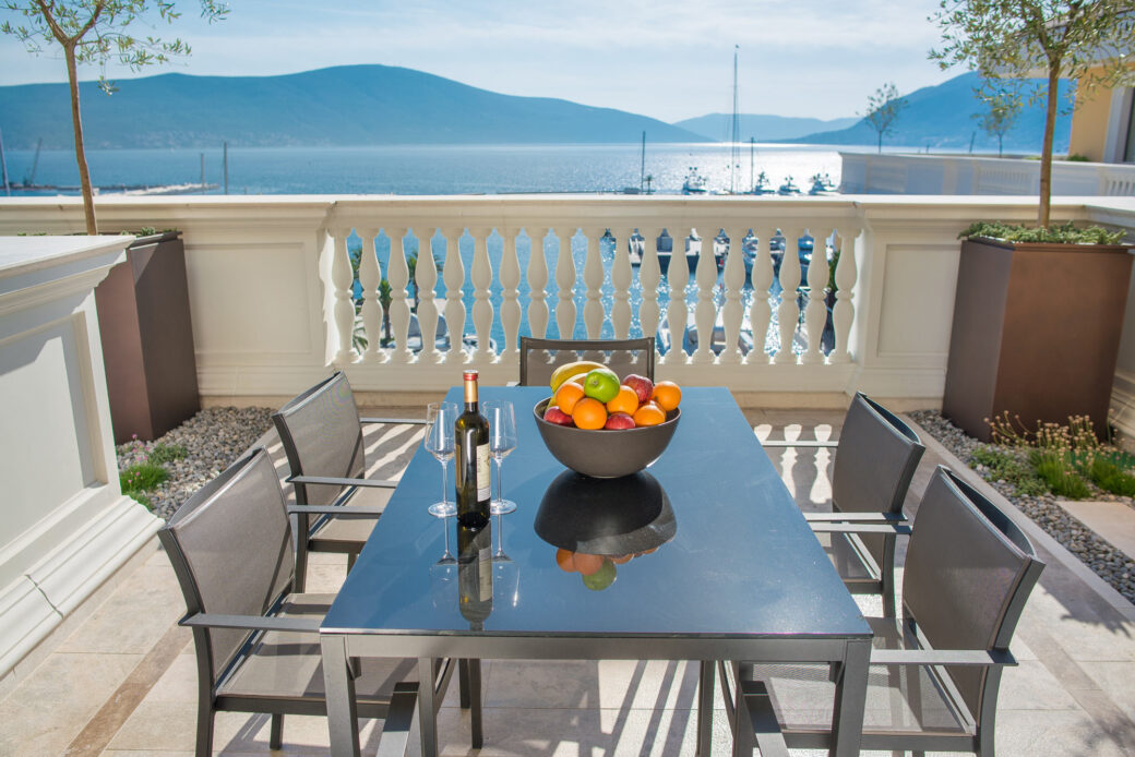 Luxury penthouse for sale in Tivat