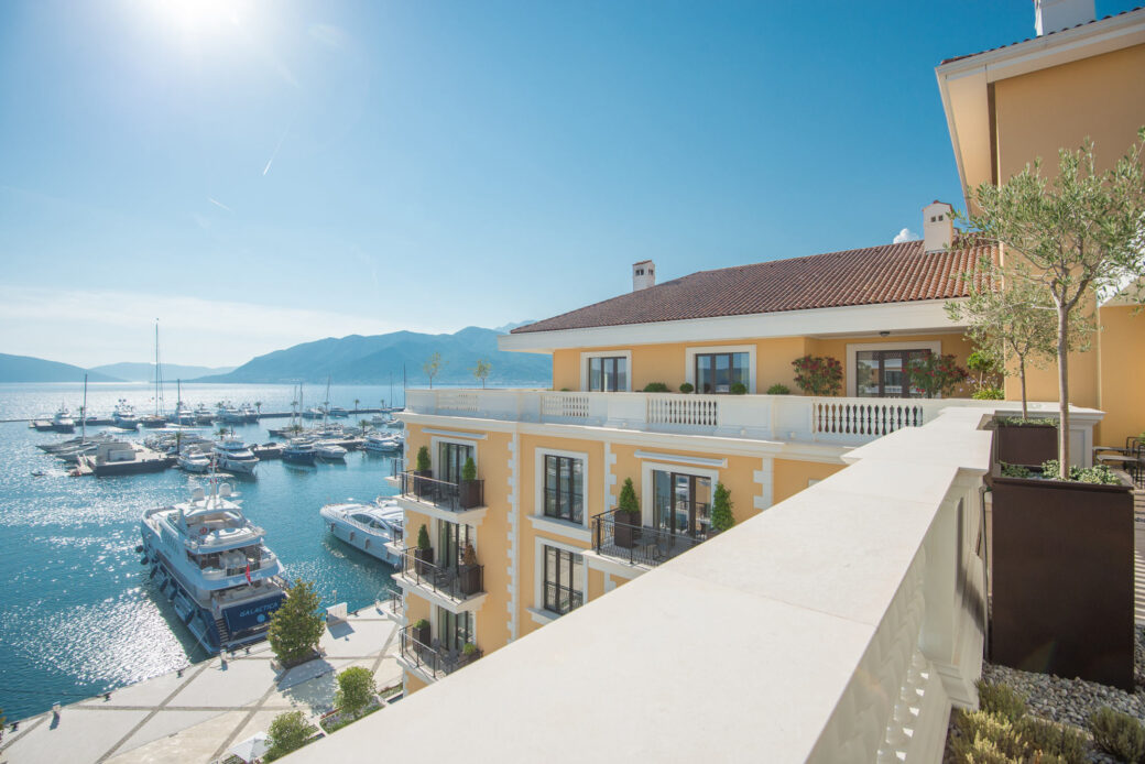 Prodaje se penthouse apartman u Porto Montenegro