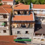 Stone house for sale in Bigovo