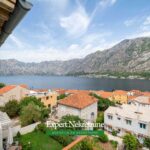 House with swimming pool for sale in Kotor Bay