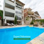 House with swimming pool for sale in Kotor Bay