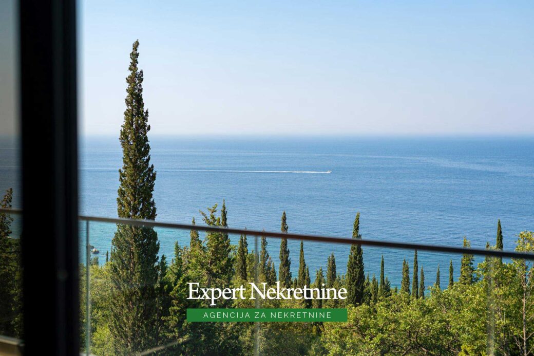 Luxury villa for sale in Budva Riviera