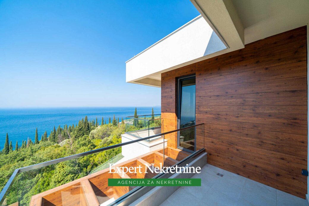 Luxury villa for sale in Budva Riviera