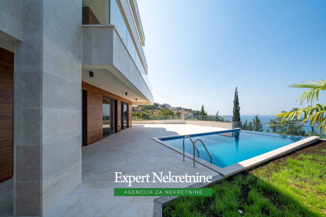 Luxury villa for sale in Budva Riviera