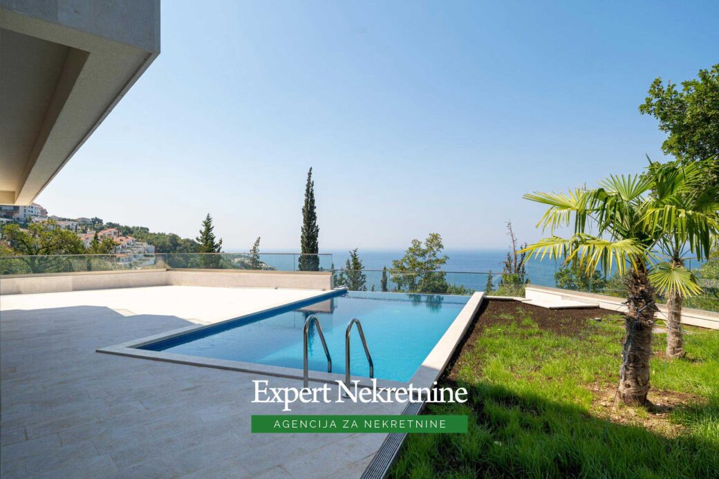 Luxury villa for sale in Budva Riviera