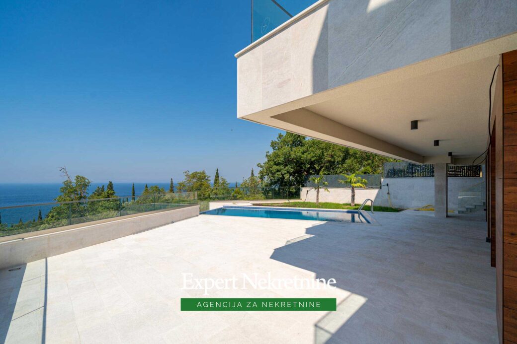 Luxury villa for sale in Budva Riviera